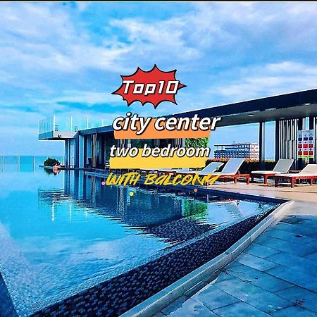The Base Seaview Holiday Inn Pattaya Eksteriør bilde