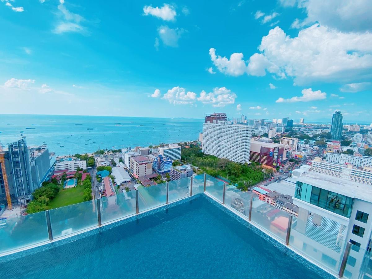 The Base Seaview Holiday Inn Pattaya Eksteriør bilde